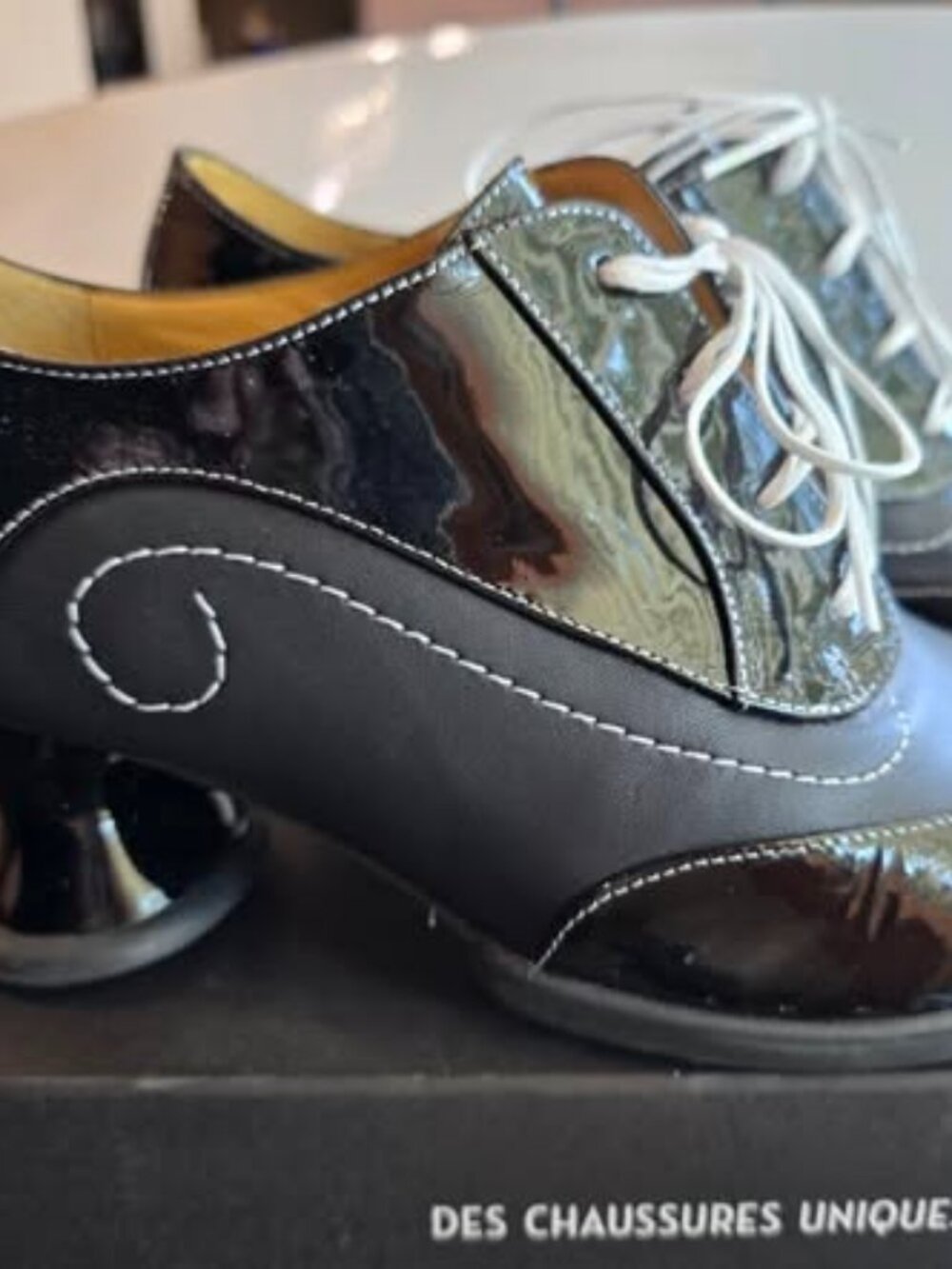 John Fluevog Black Enneagram Generous Size 9 Excellent Condition - Picture 2 of 8